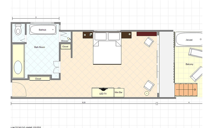 Hillside with Terrace Bathtub